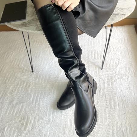 Botte Hautes Plat à Bout Rond  - Nouvelle collection 2025 - Noir