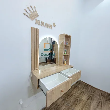 Coiffeuse avec miroir