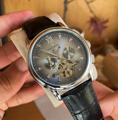Patek Philippe  (automatique)