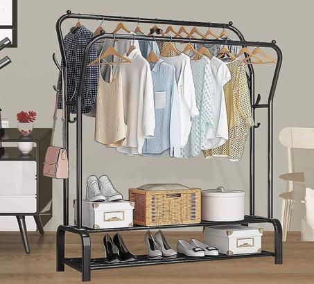 علاقة ومنظم الملابس المعدني الأنيق