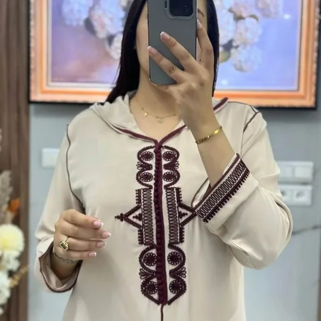 جلابة الطرزة المغربية الأصيلة
