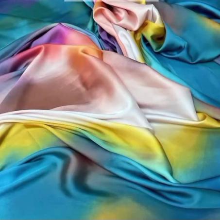 Coupon en satin de soie 300x150 cm Réf : T2318