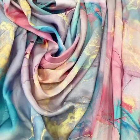 Coupon en satin de soie 300x150 cm Réf : T2319