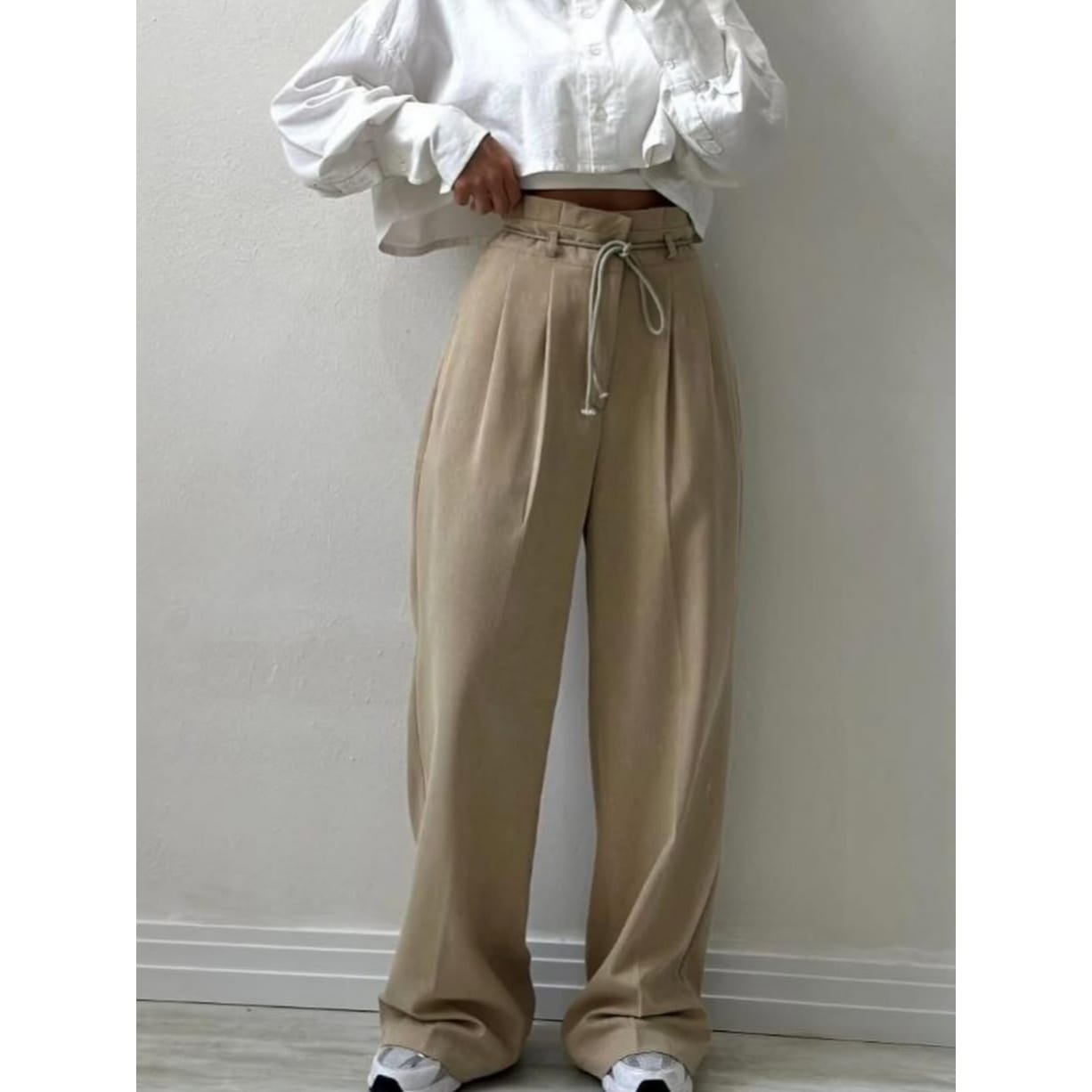 stores/073cc68ac9687631628fbe224d75f1df/products/O4whVUjAhboT3Zu9HNsEakr6wnidXKryuVFb3vqA.jpg