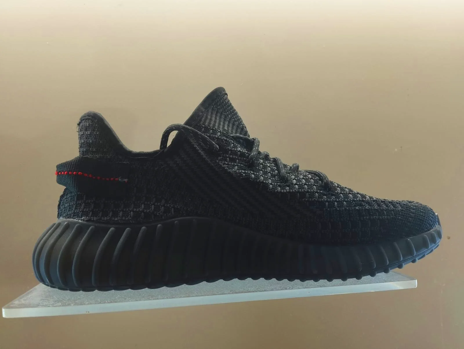 Adidas yeezy 350 : black