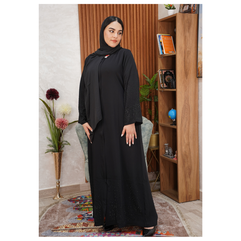 ✨ عباية إماراتية فاخرة مزينة بالستراس مع فولار أنيق ✨