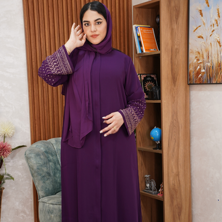 ✨ عباية إماراتية فاخرة مزينة بالستراس مع فولار أنيق ✨