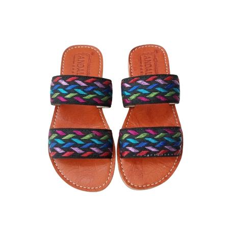 صندل جلدي نسائي فاخر – أناقة تلامس الراحة