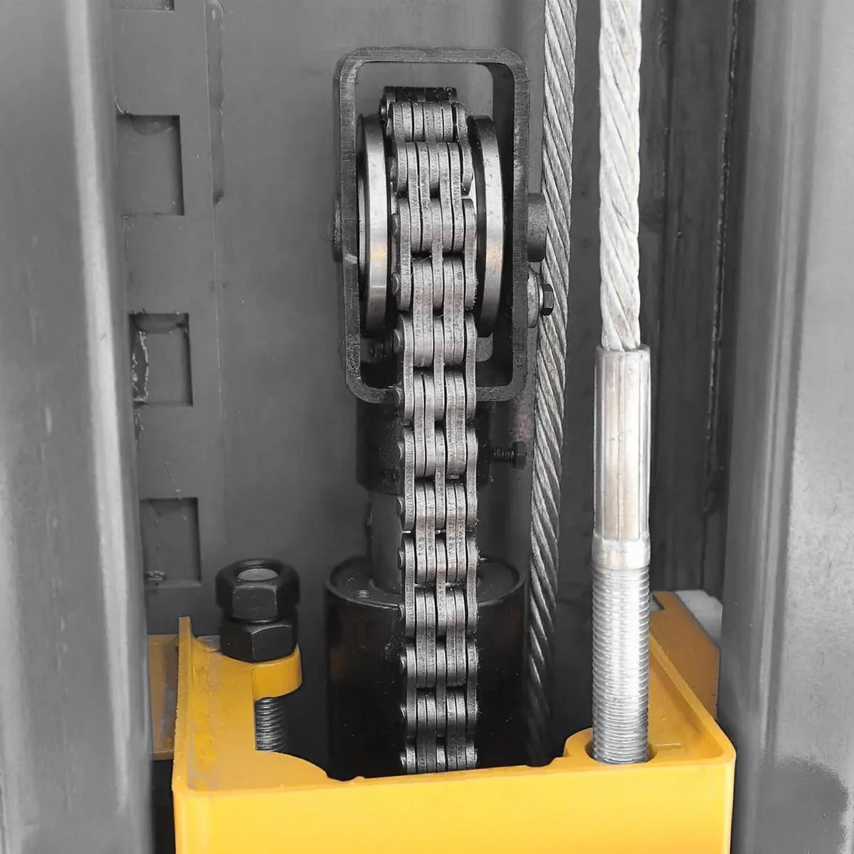 GrandPrix GP-9LC Two Post Car Lift - 9,000-Lb Capacity - Floorplate