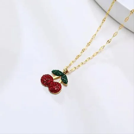 collier cerise