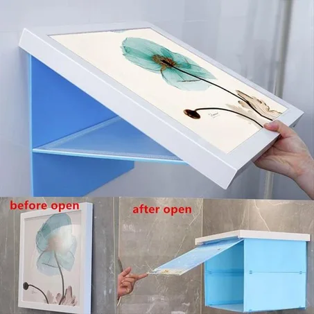 لوحة ديكورية في نفس الوقت منظم يمنح المساحة داخل الحمام