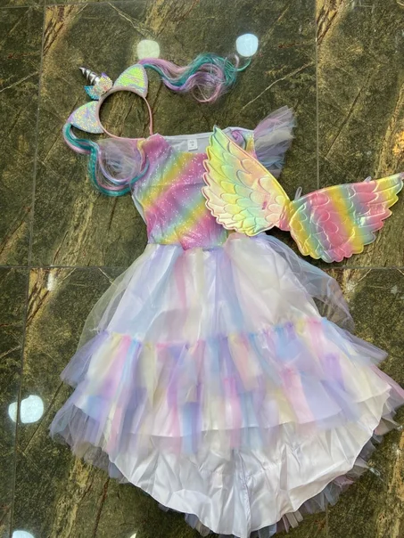 🦄 Robe de Licorne avec ailes et coiffe