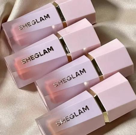 blush sheglam  اطلبه الان و تحصل على هدية مجانية