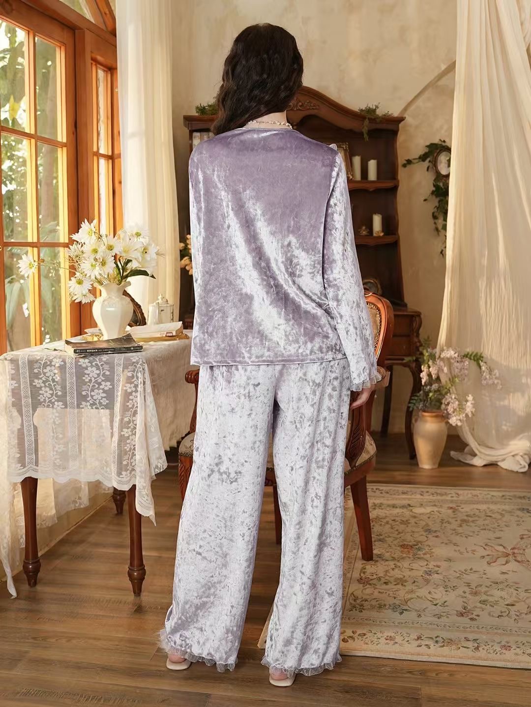 طقم بيجامة نسائية من قطعتين: قميص بأزرار + سروال مستقيم