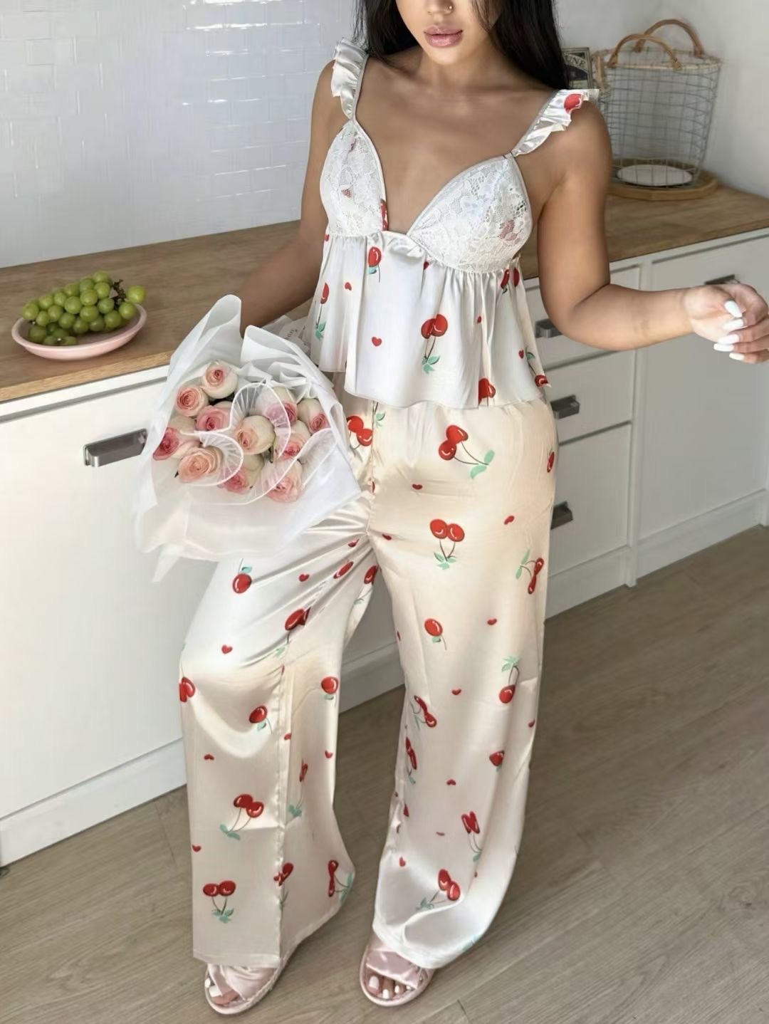 طقم بيجاما ستان ناعم برسومات الكرز