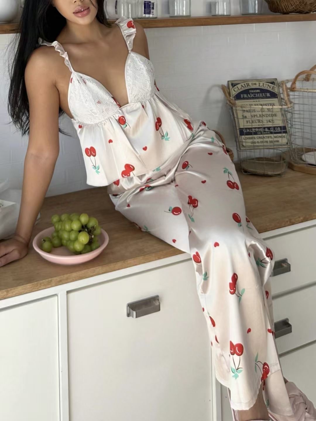 طقم بيجاما ستان ناعم برسومات الكرز