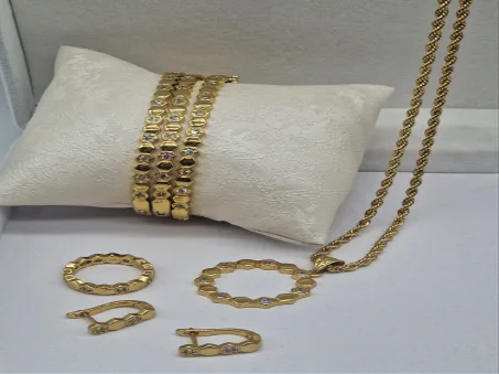 مجوهرات الذهبية طَــقْــمُ شهدة