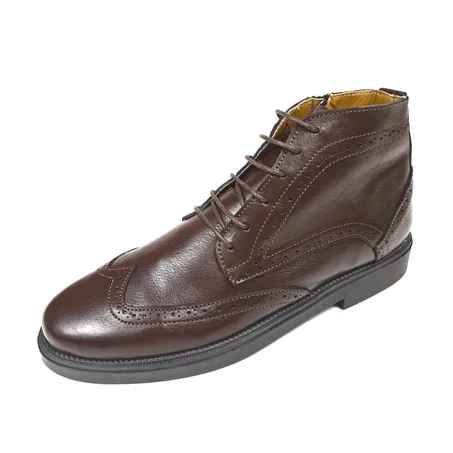 حذاء من الجلد الرطب الناعم