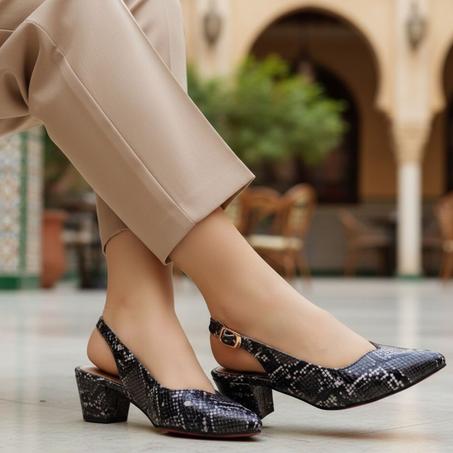 صندل جلد رطب و كعب مريح