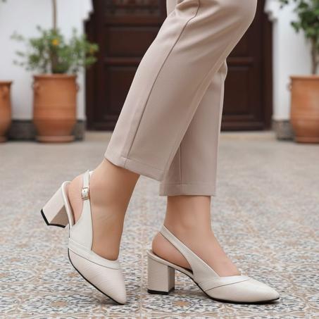 صندل جلد رطب و كعب مريح