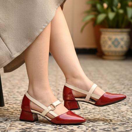 صندل جلد رطب و كعب مريح