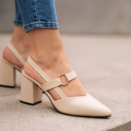 صندل جلد رطب و كعب مريح