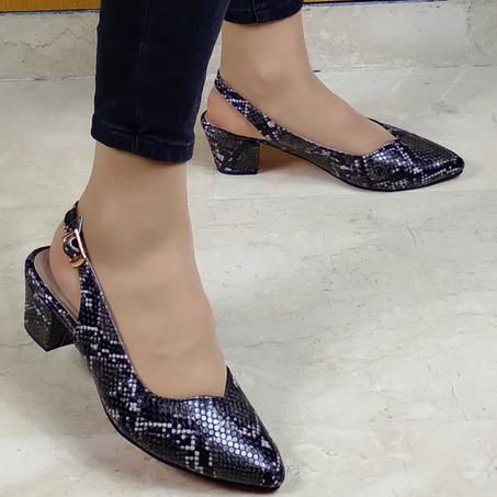 صندل جلد رطب و كعب مريح