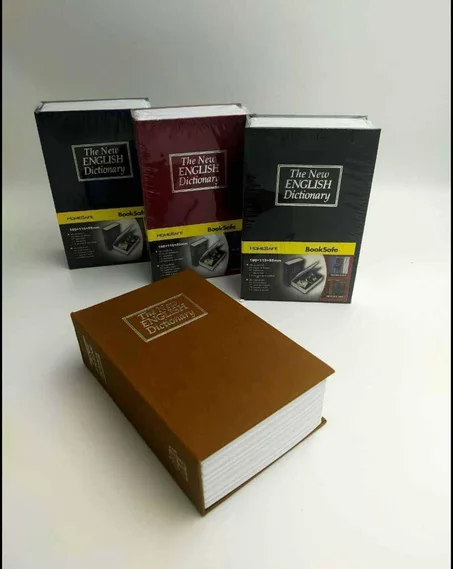 صندوق سري على شكل كتاب لتخزين الأغراض المهمة
