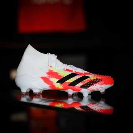 احذيه صلبه لكره القدم