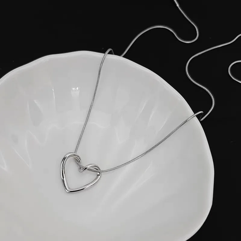 Collier Pendentif Cœur Torsadé
