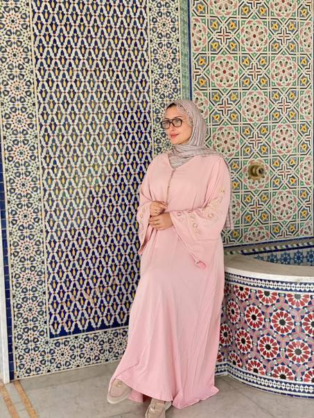 Caftan Brodé avec Élégance – Sublimez Votre Style