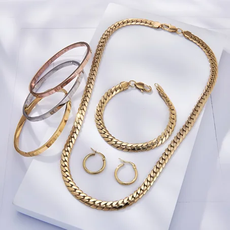 طقم بلاكيور