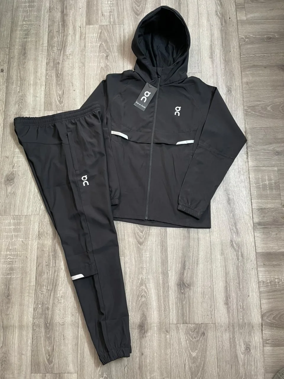 nsemble sport homme ON Running – Noir