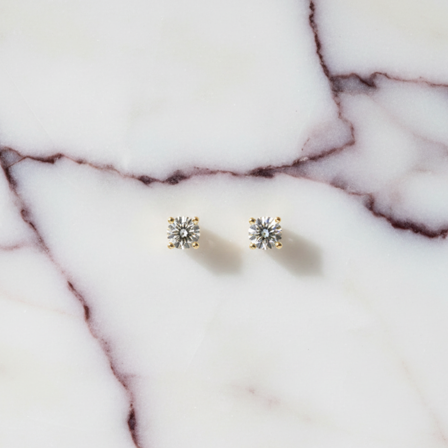 Boucles d'oreilles éclat solitaire