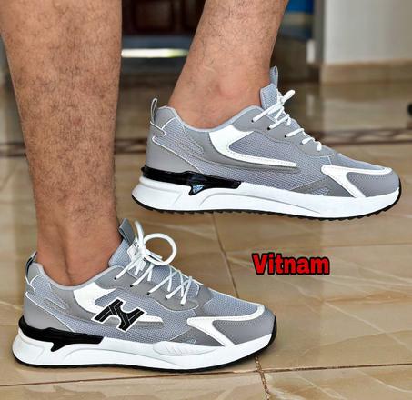 حذاء رياضي مستورد جودة ممتازة