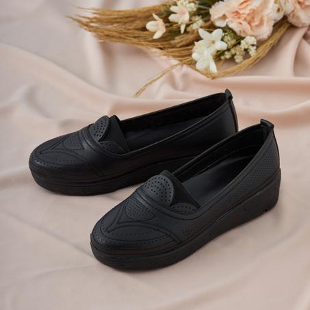 حذاء حريمي بكعب كود 6974