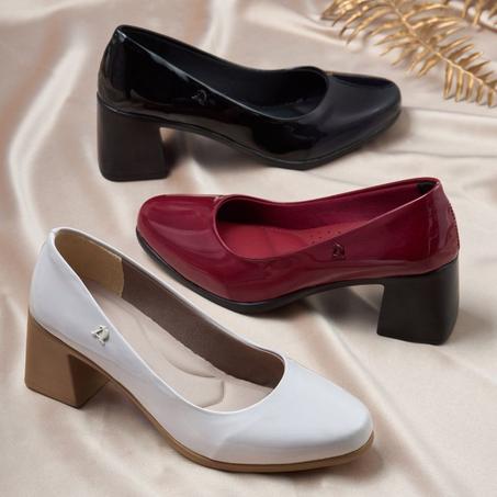 حذاء حريمي جلد لميع بكعب كود 6717