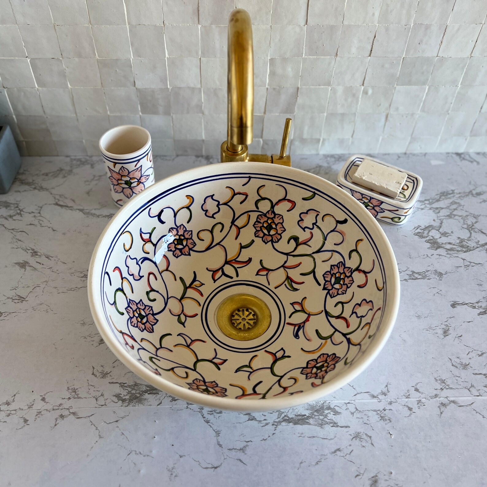 Lavabo en céramique marocaine fait main – 30 cm de diamètre