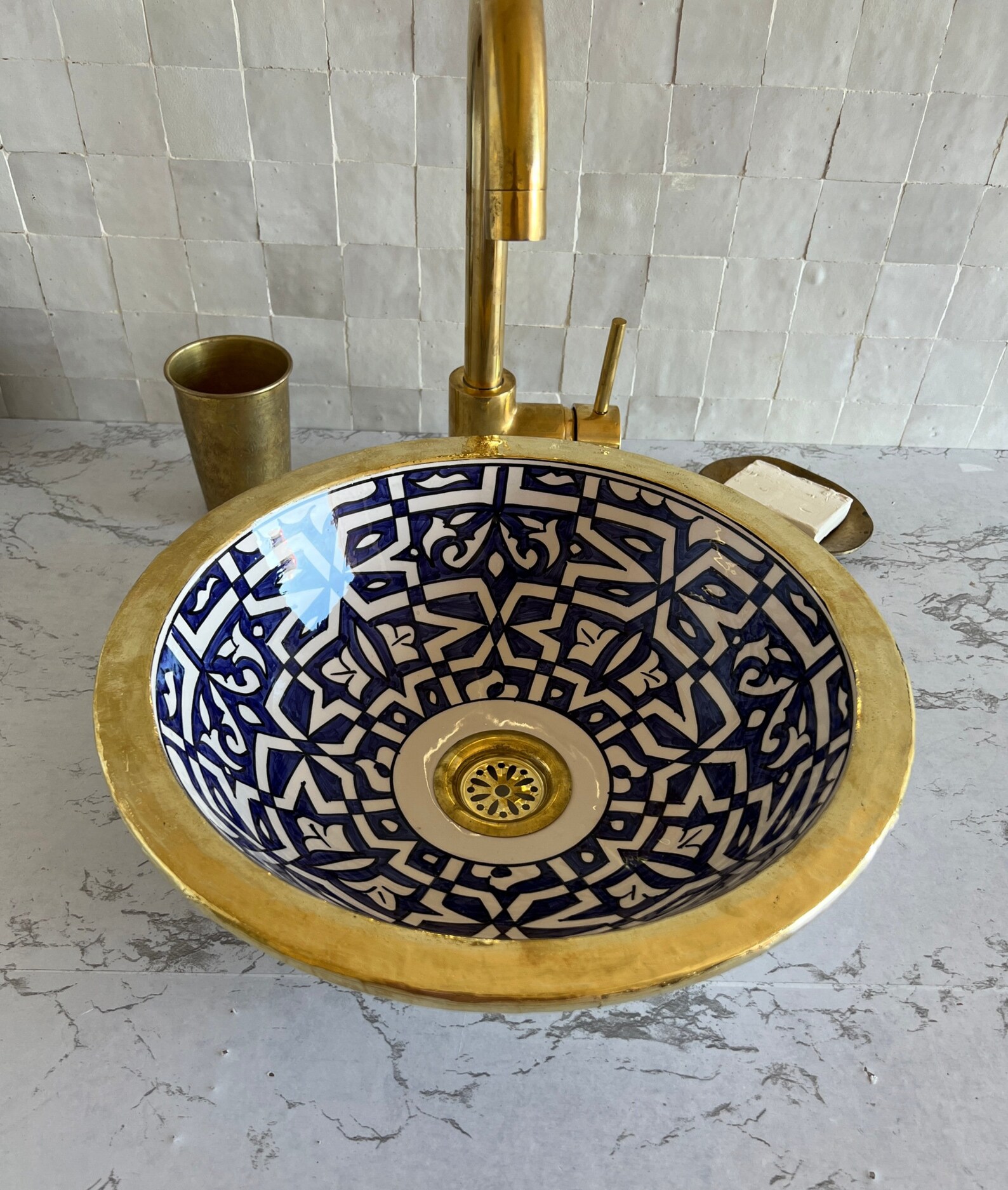 Lavabo en céramique marocaine fait main – 30 cm de diamètre