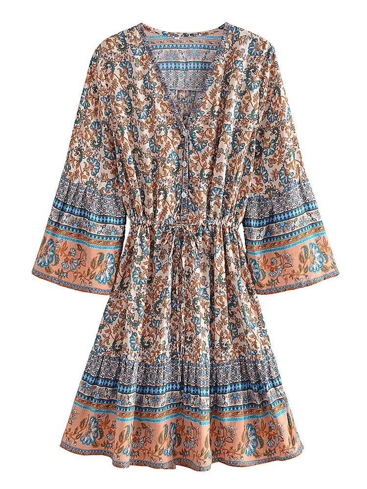 Bohemian Floral Mini Dress – Tassel V-Neck Beach Sundress with Bat Sleeves