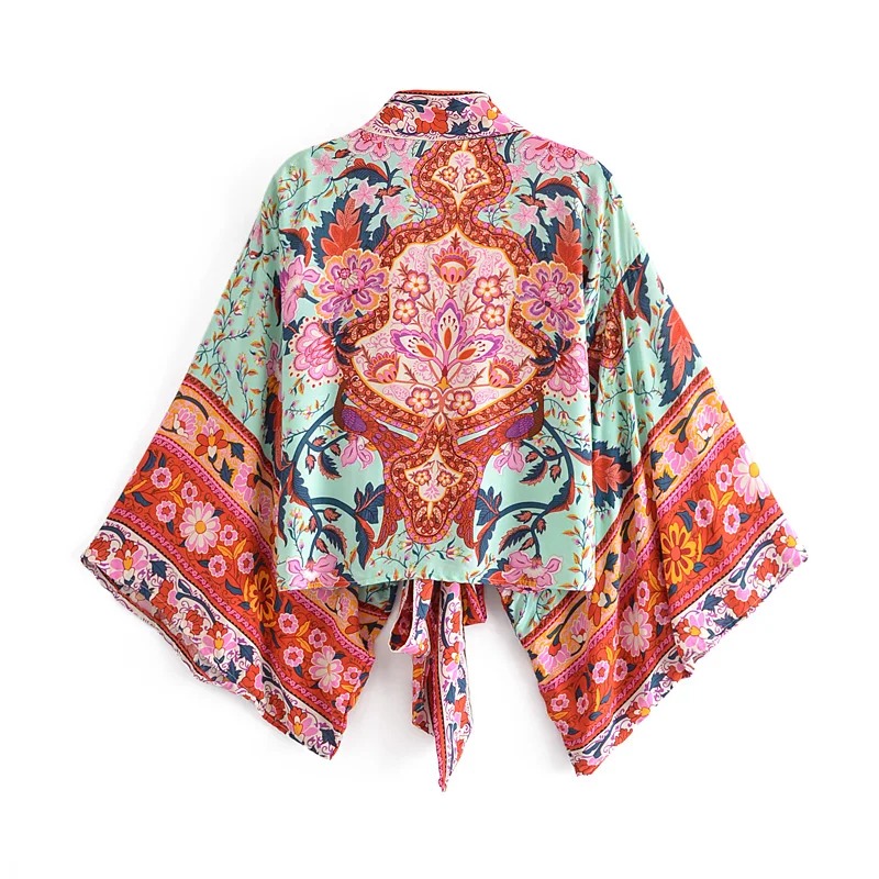 Floral Boho Kimono Cover-Up – V-Neck Batwing Sleeve Beach Robe