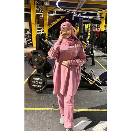 الطقم الرياضي ( Zina )