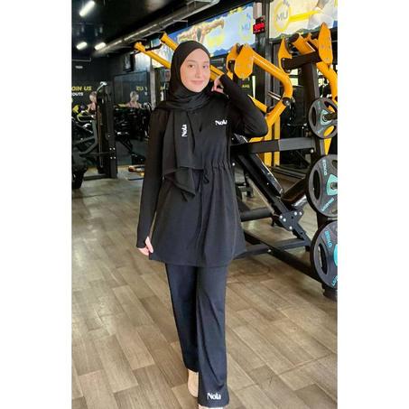 الطقم الرياضي  ( عاءشة )