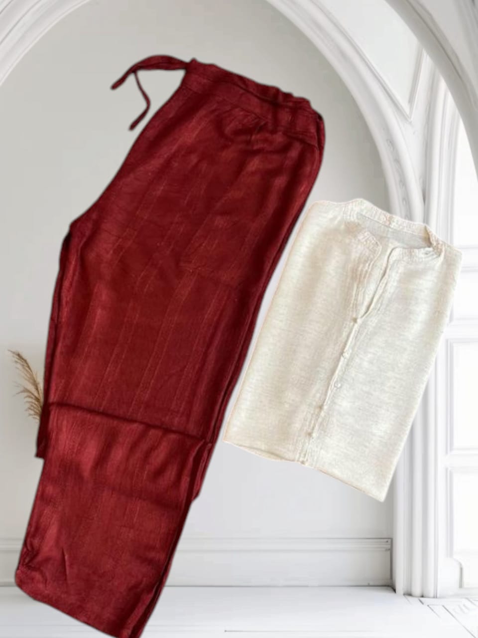 Ensemble du lin traditionnel très confortable, chic et très bonne qualité