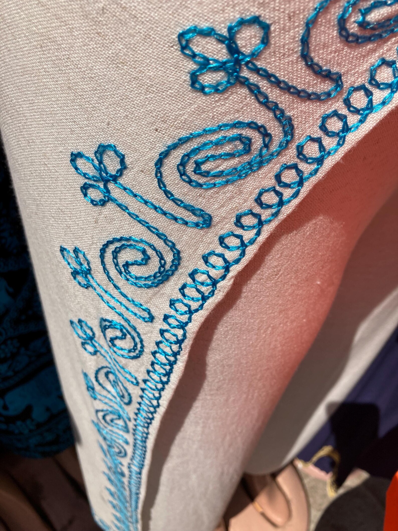 أزرق فيروزي