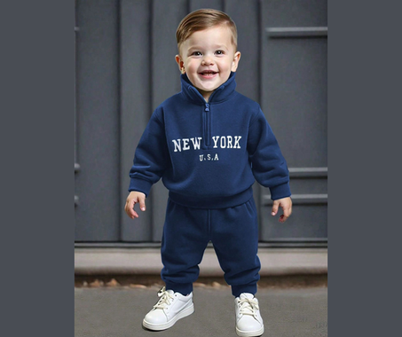 طاقم اطفال جميل