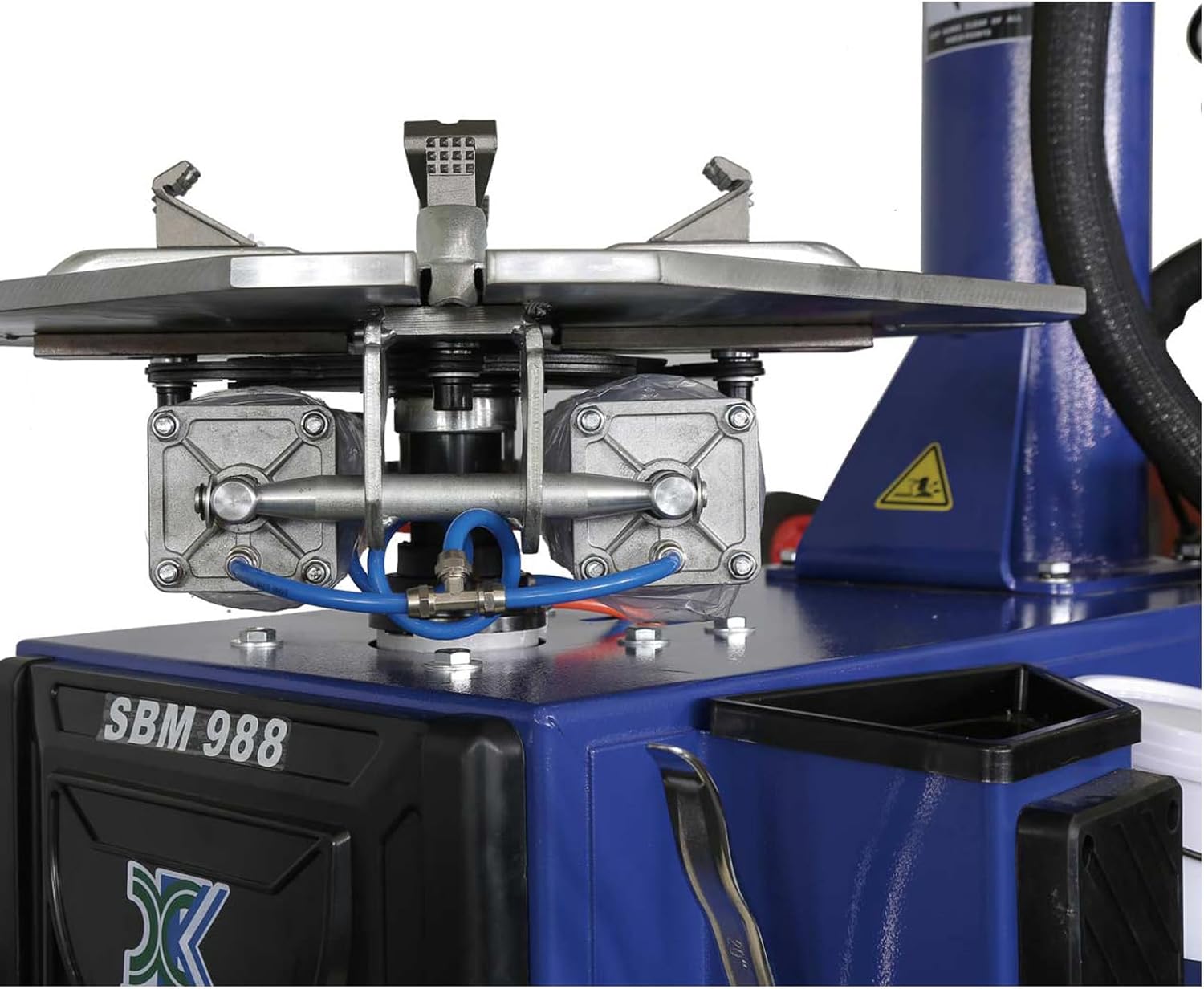 XK 988 Combo Tire Changer 2.0hp + 690 Balancer Rim Clamp