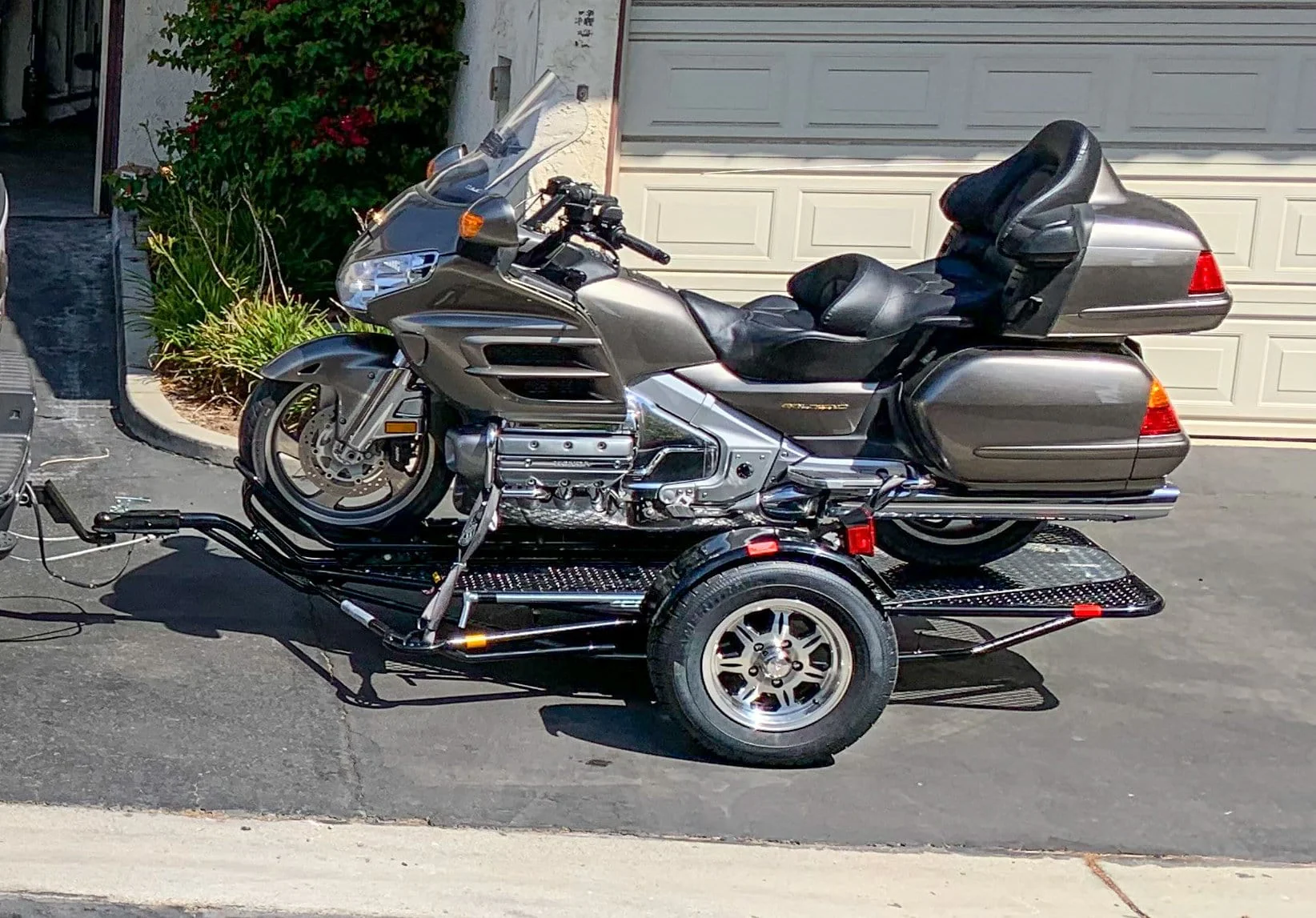 Alpha Sport Single Ride-Up Folding Motorcycle Trailer