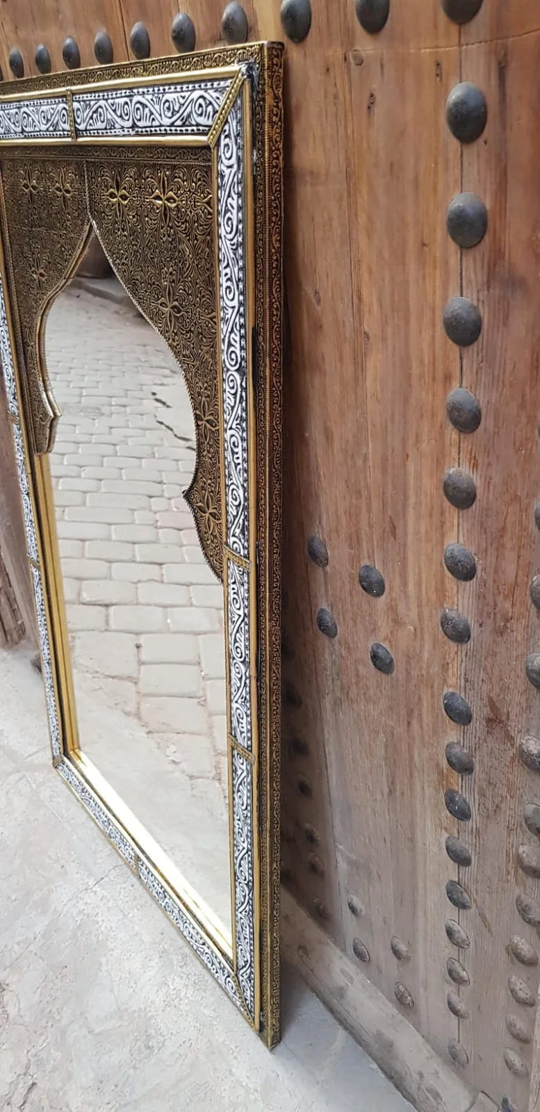 اكتشف تشكيلة من أجود القطع الحرفية المغربية