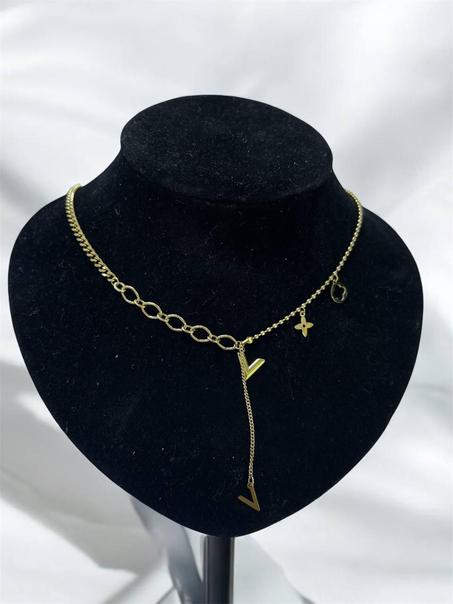 Collier V